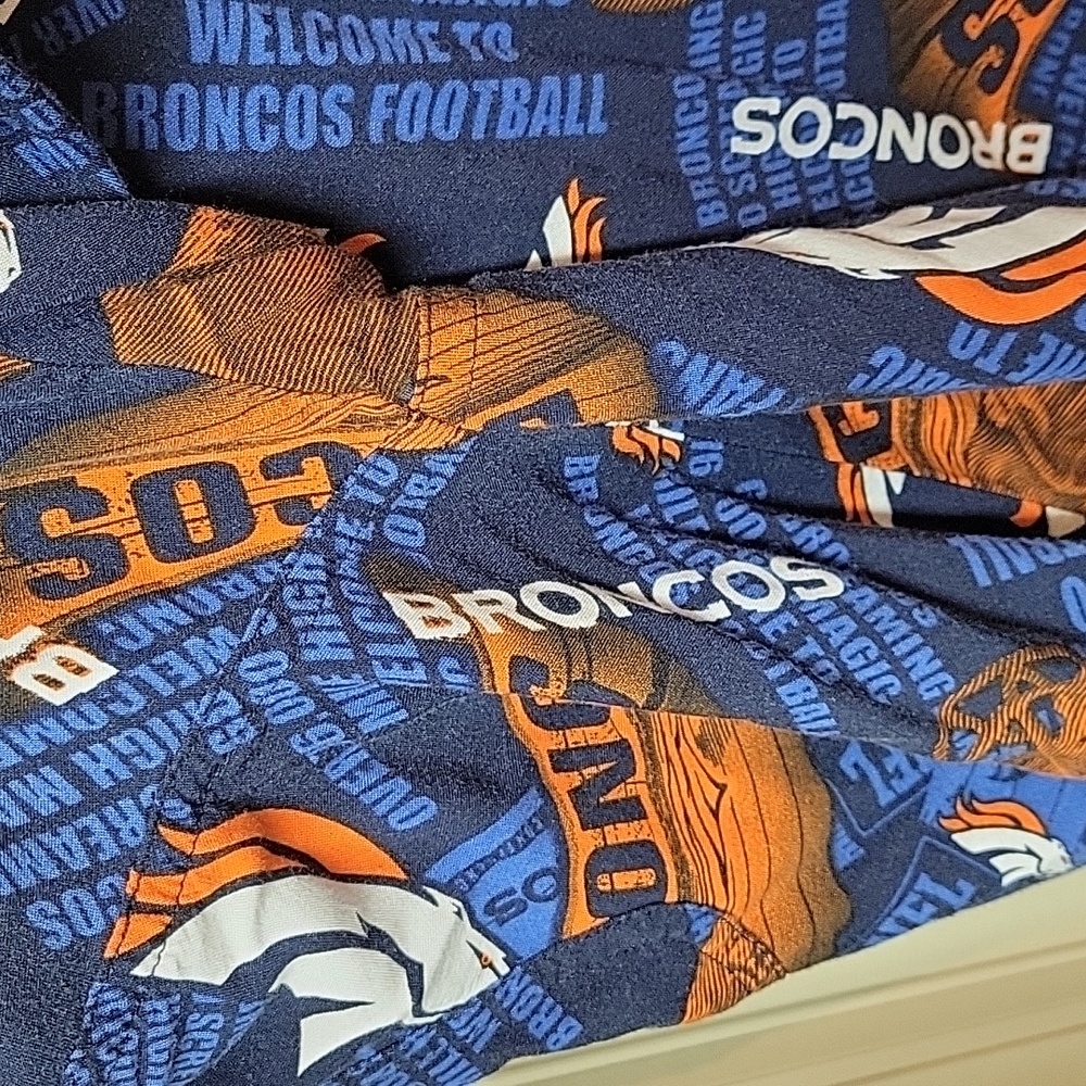 SOLD NFL Team Apparel Denver Broncos - Picture 9 of 9